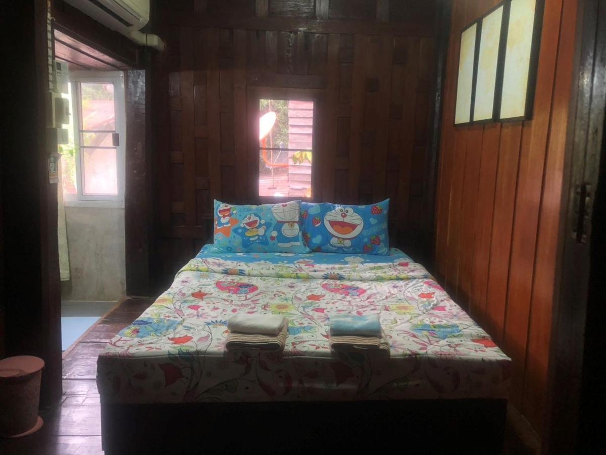 Solarcell Walking Street Homestay - โซล่าเซลล์ถนนคนเดินโฮมสเตย์ Ban Nong Nam Khan المظهر الخارجي الصورة